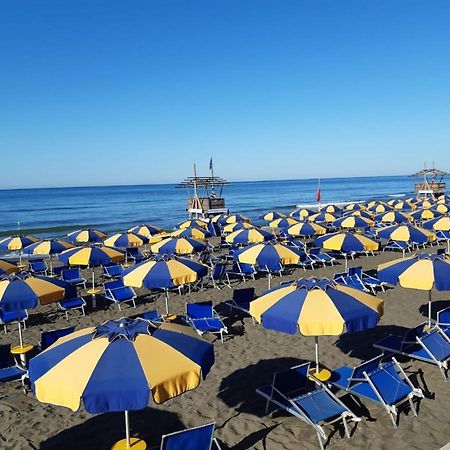 Hotel Tirreno لاتينا المظهر الخارجي الصورة