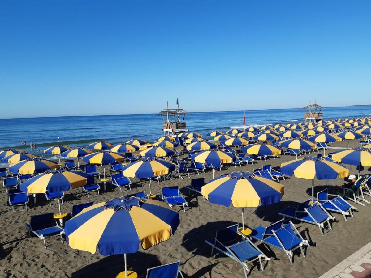 Hotel Tirreno لاتينا المظهر الخارجي الصورة