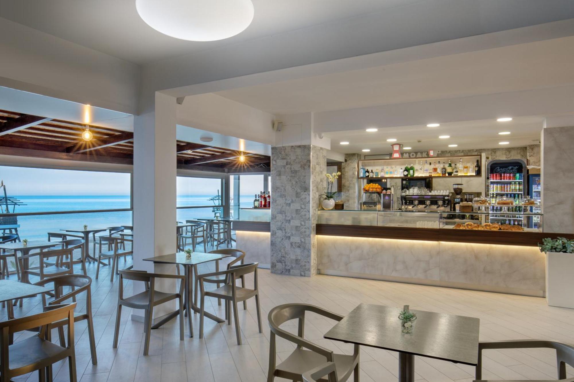 Hotel Tirreno لاتينا المظهر الخارجي الصورة